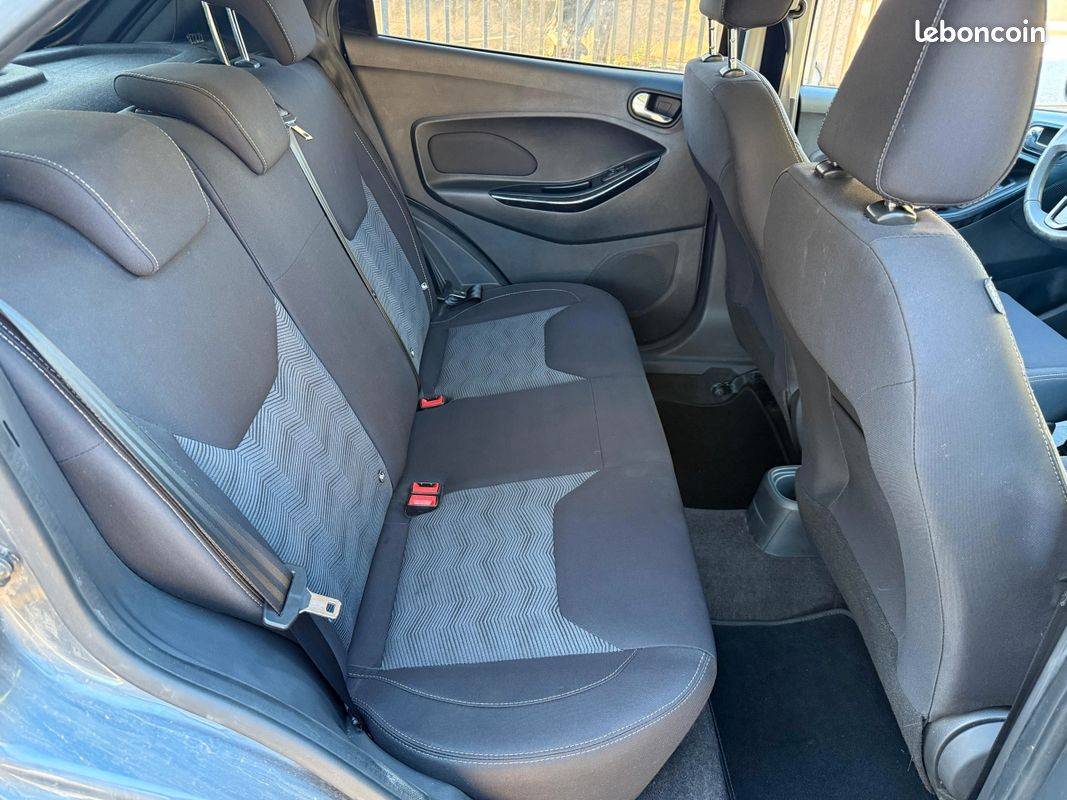 FORD KA+1.25 82CH PACK ULTIMATE 1ère MAIN